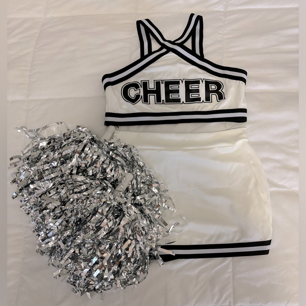 COPY - ✨ Never Worn SHEIN Cheerleader Costume w/ Pom-Poms - Size M